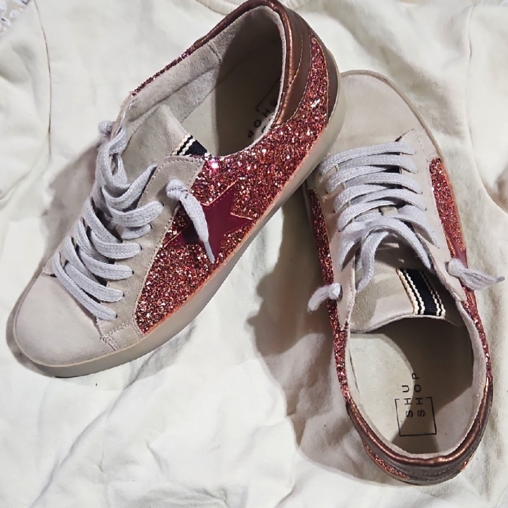ShuShop Pink and Cream Sneakers with Glittery Design